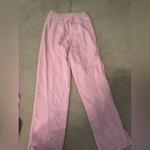 Pink size small ALO sweatpants. Open leg with slit.